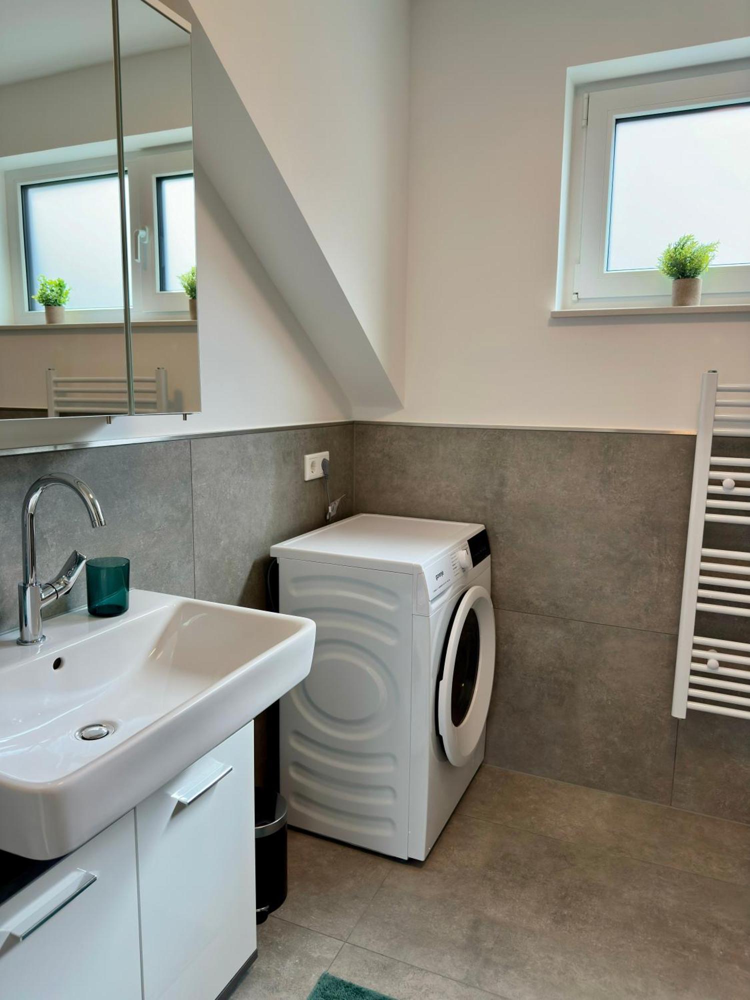 Zentrale Wohnung 6 - Kostenloser Parkplatz - Hdz - Bali Therme - Gop Бад Ойнхаузен Екстериор снимка